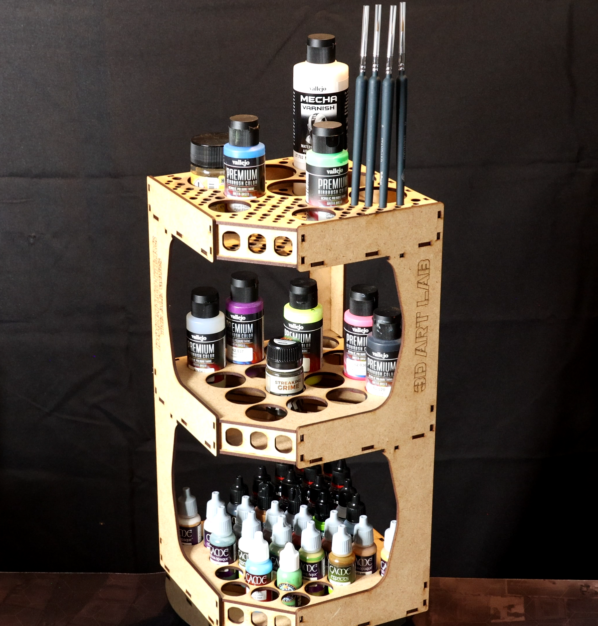 Paint Stand - Ecke